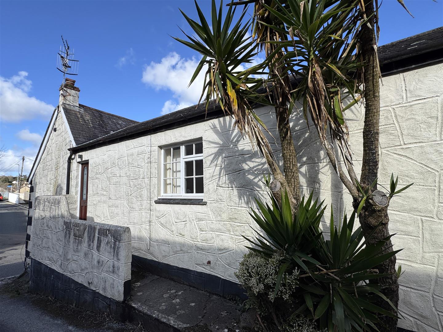 2 bed property in St. Gluvias Street, Penryn